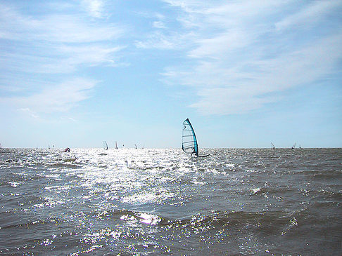 Fotos Windsurfen auf dem Meer | 