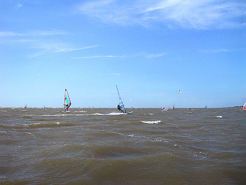 Fotos Windsurfen auf dem Meer | 